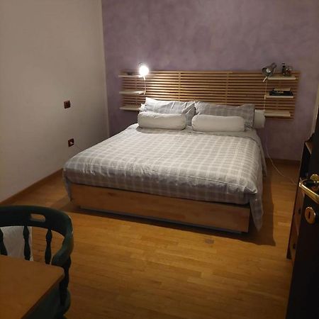 Room In A Quiet Part Of 베르가모 외부 사진