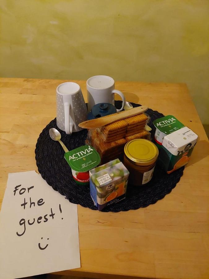 Room In A Quiet Part Of 베르가모 외부 사진